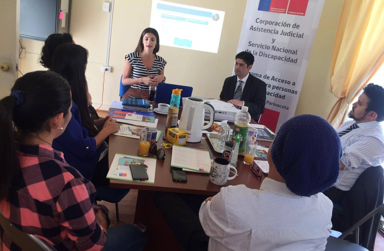Abogada Convenio CAJTA - SENADIS Arica realiza capacitación