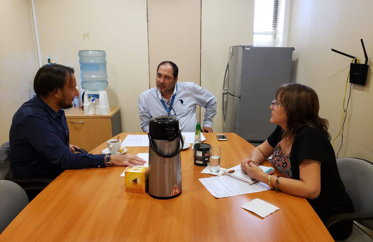 Reunión entre Dirección Regional de Arica y Parinacota y SENAMA