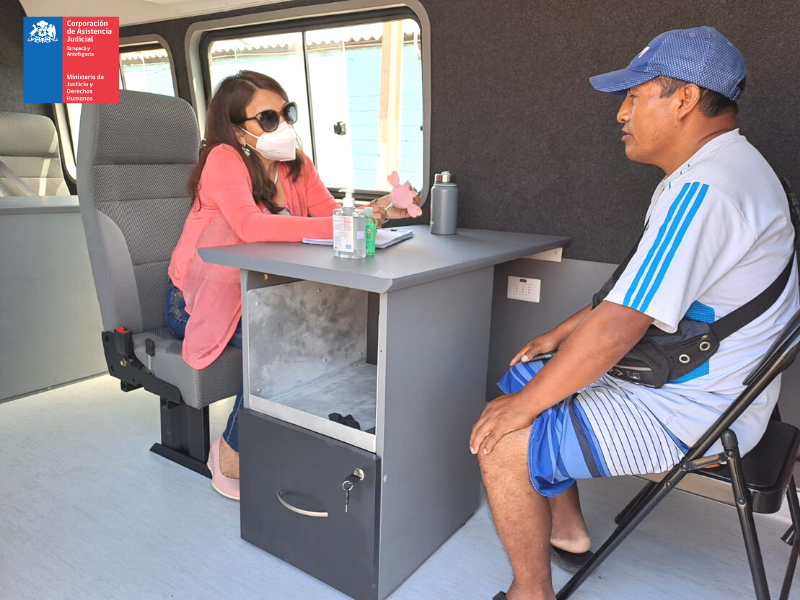 Consultorio Jurídico Móvil de Arica y Parinacota atendió  en el Terminal Agro