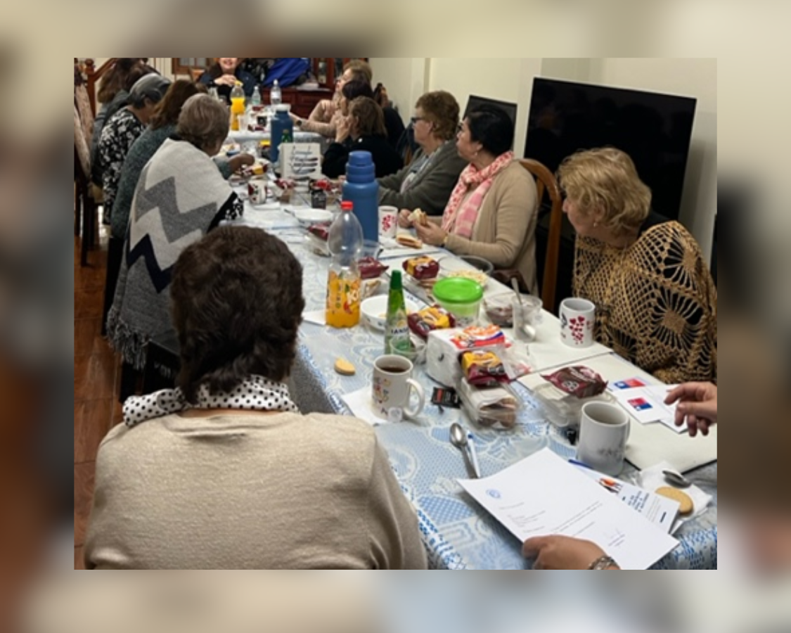 Defensa Jurídica Integral de Adultos Mayores Tarapacá realizó charla de prevención de derechos