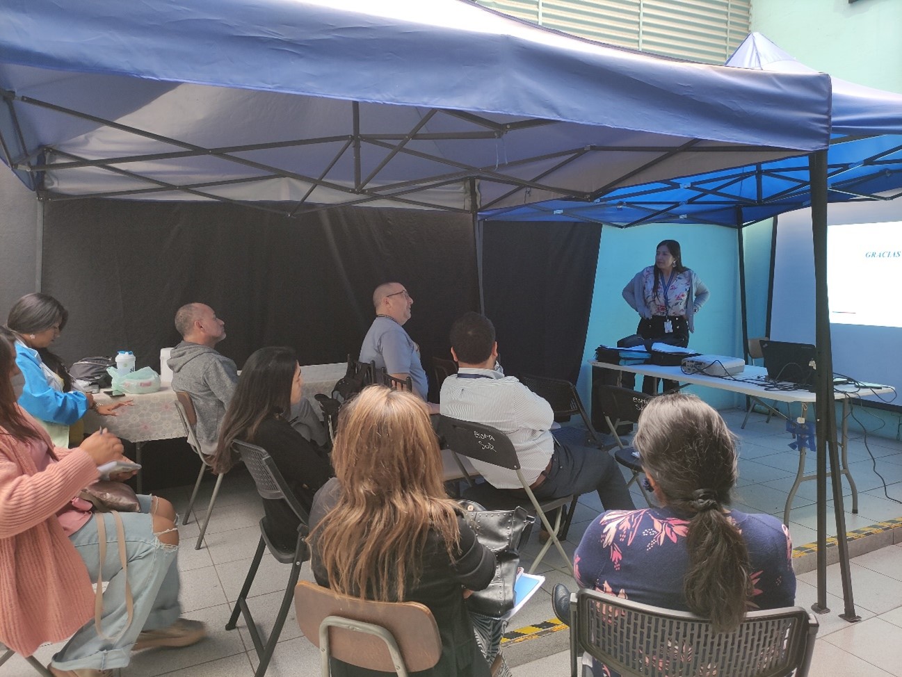 Abogada CAJTA- SENADIS de Arica y Parinacota, dio charla a funcionario/as del Servicio de Salud