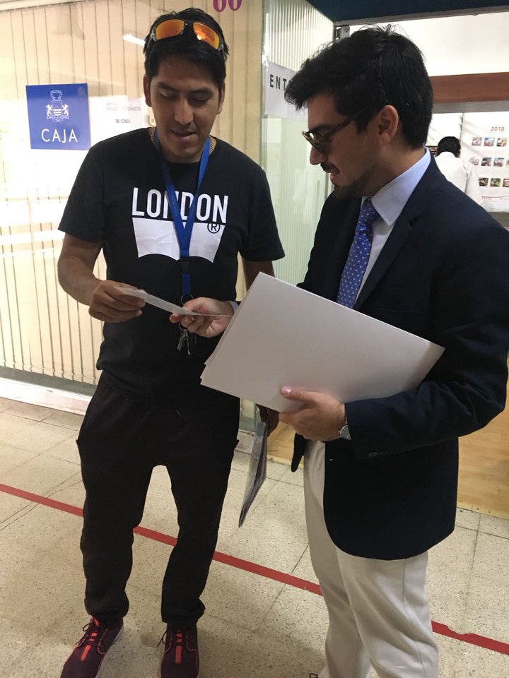 Distribuyen Volantes en Antofagasta como parte de la Campaña “Defendiendo Los Derechos de los Trabajadores de Chile”