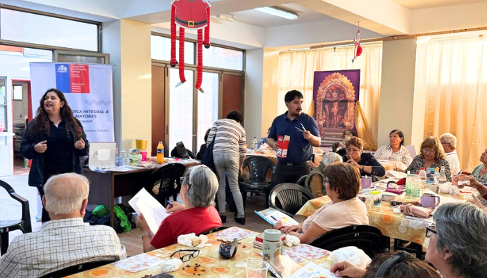 Unidad del Adulto Mayore de Tarapacá, realizó taller en materia de herencia