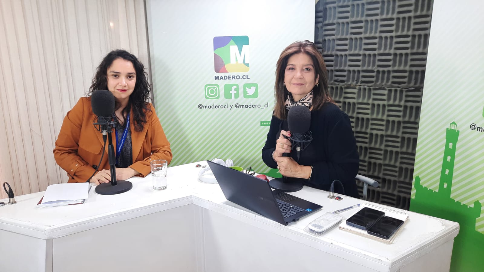 Asistente social de la ODAM de Antofagasta participó en entrevista en Radio Madero