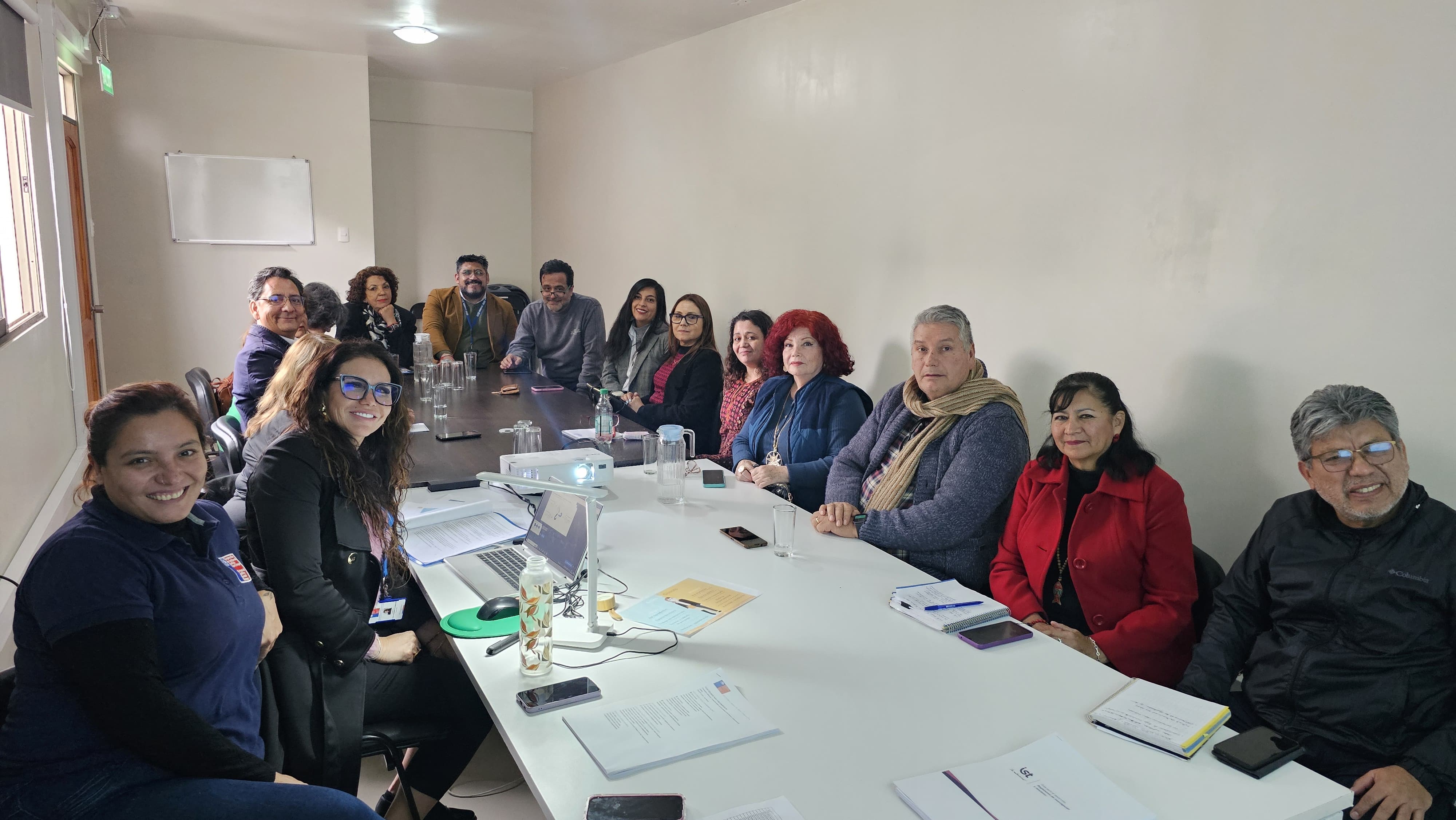 Funcionario/as la Seremi de Educación de Arica y Parinacota reciben capacitación sobre la Ley Karin