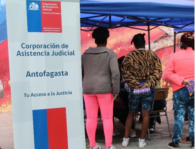 Consultorio Jurídico Centro Antofagasta participa en Plaza de Justicia