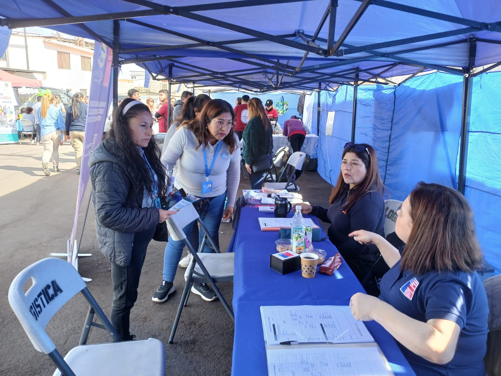 Consultorio Jurídico de Iquique participa en Feria de Servicios Municipales e Instituciones Públicas