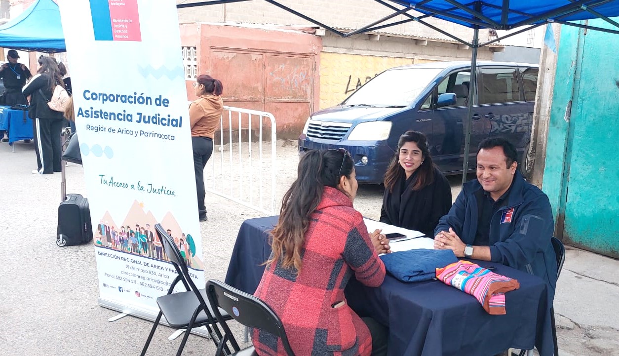 CAJTA de Arica y Parinacota participó en la Plaza de Justicia en el marco de la Mesa Intersectorial de Trata de personas