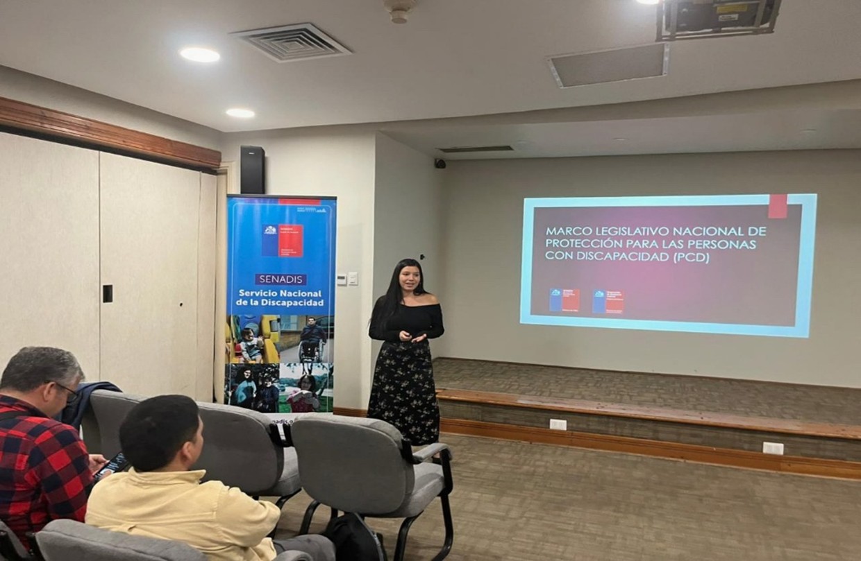 Convenio CAJTA – SENADIS de Tarapacá participa en conversatorio para funcionario/as de los municipios de la Región