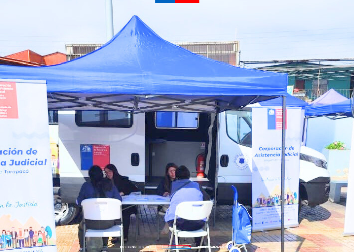 Consultorio Jurídico de Alto Hospicio participó en la Plaza Ciudadana en el frontis del Gimnasio Municipal
