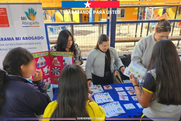 Programa Mi Abogado participa en feria preventiva y vocacional del Instituto del Mar de Iquique