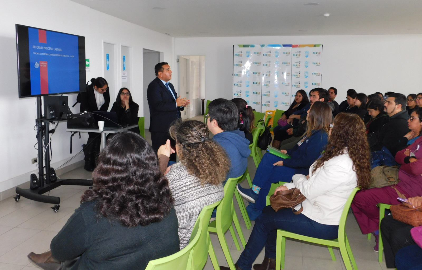 Oficina de Defensa Laboral de Tarapacá ofreció charla sobre derechos fundamentales a trabajadores de la salud municipalizada de Alto Hospicio
