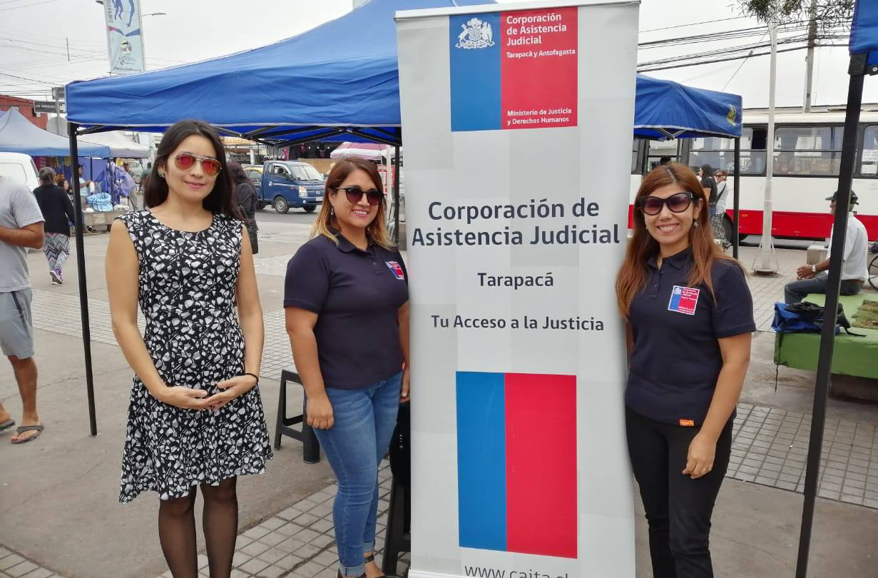 El Consultorio Jurídico Alto Hospicio realiza jornada en terreno en explanada de Gimnasio Techado de la joven ciudad