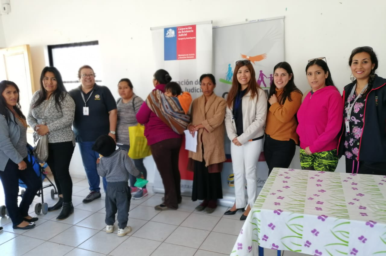 Consultorio Jurídico de Alto Hospicio participa en actividad en el Programa Familias